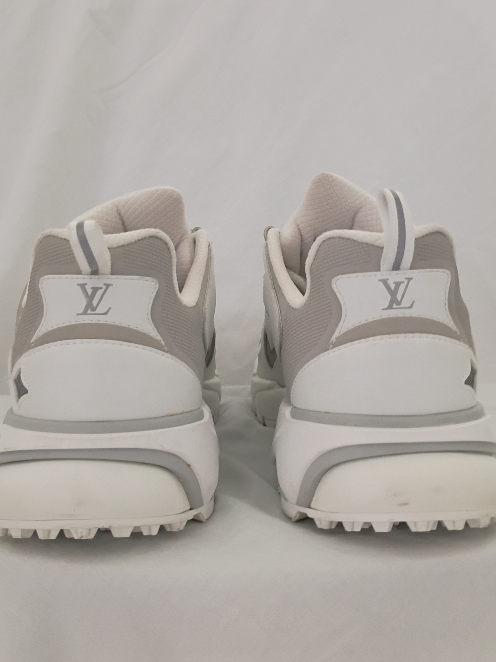 Louis Vuitton Runner Tatic Sneakers - White/Grey -  Men's LV Size 10 (US 11) - Picture 8 of 14